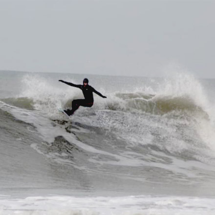 Joshua Williamson-Evans, Welsh surfer for Eatsalt